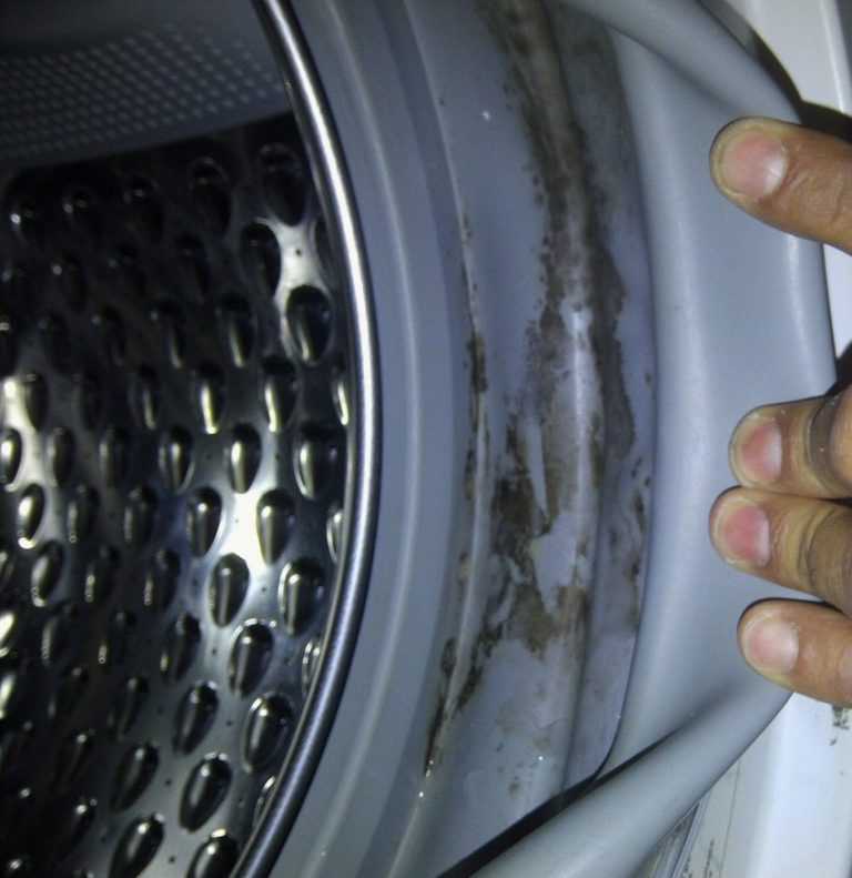 Неприятный запах в стиральной машинке как следствие ошибок ухода или износа деталей механизма Как избавиться от неприятного запаха из машинки: лучшие способы