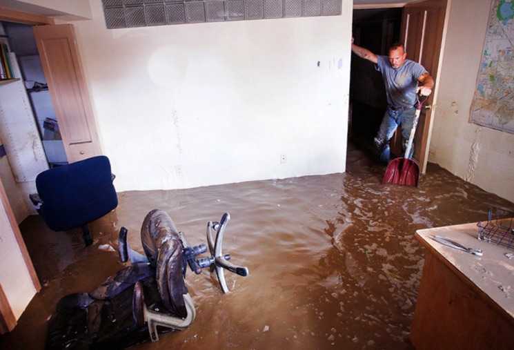 Затопили квартиру - что делать и куда обращаться если тебя топит сосед сверху, как оценить ущерб