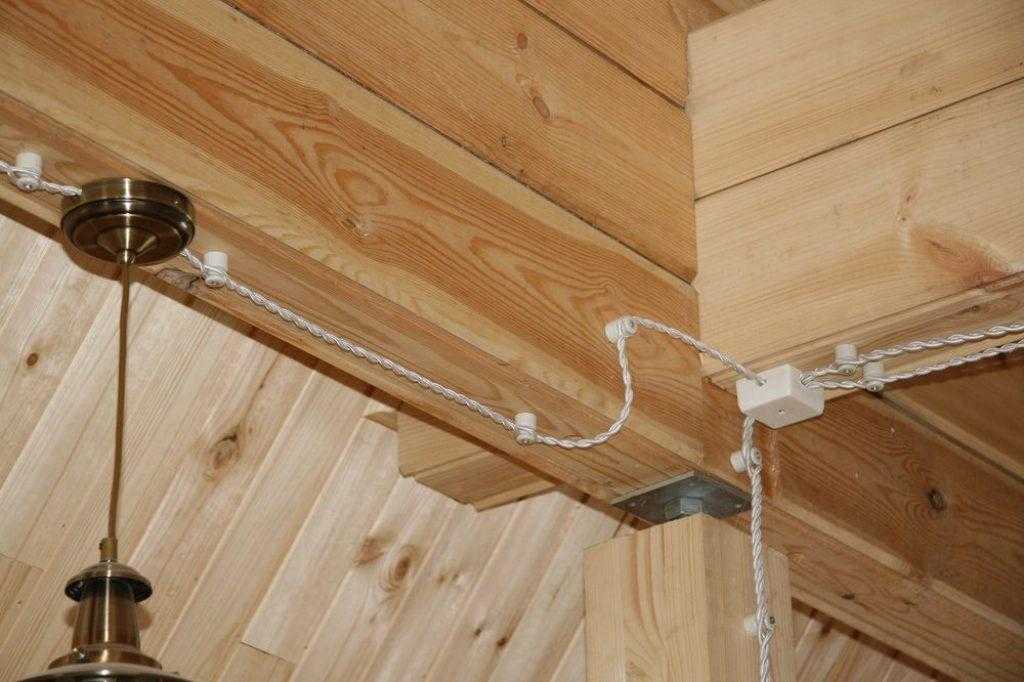 Проводка в деревянном доме своими руками - пошаговая инструкция