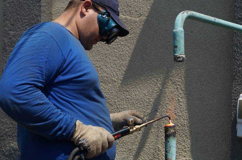 Что делать, если отрезали газ в частном доме: обзор законодательных нюансов