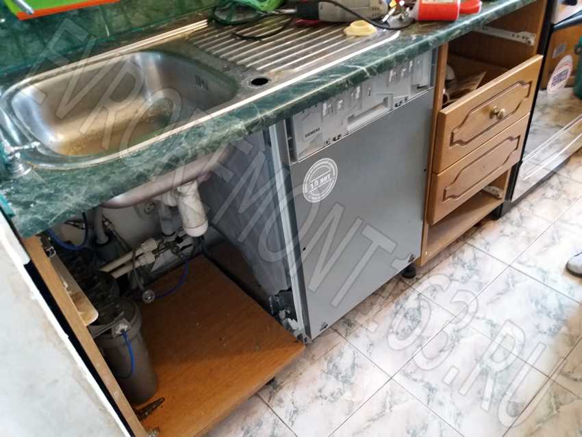 Подключение посудомоечной машины к водопроводу и канализации с видео