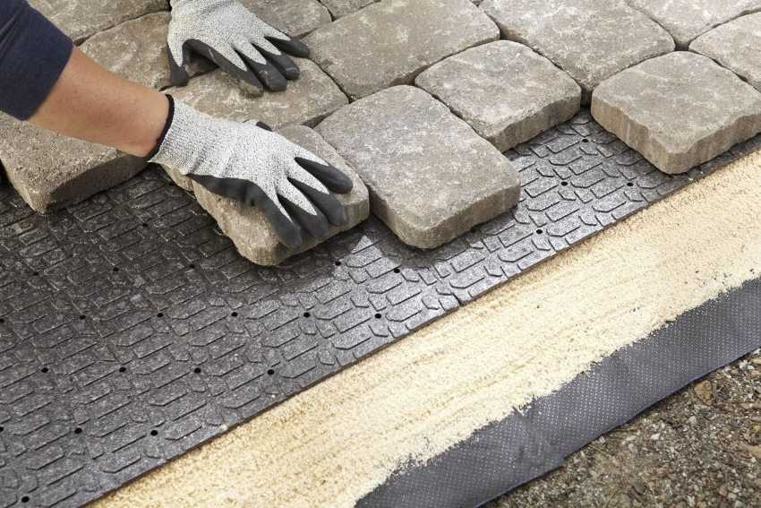 Укладка полимерпесчаной тротуарной плитки своими руками