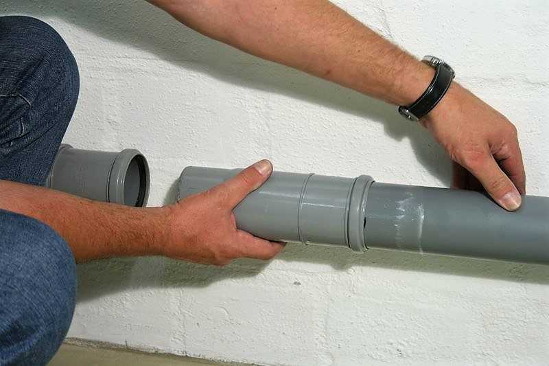 Герметик для канализационных труб, их виды и применение, герметизация кабельной и ливневой трассы силиконовым