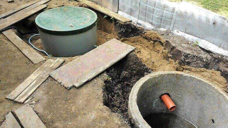 На каком расстоянии от фундамента можно копать сливную яму - строим сами