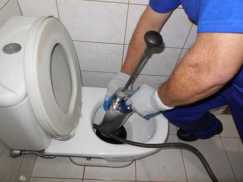 Чем эффективно прочистить канализационные трубы в частном доме средства для чистки в домашних условиях