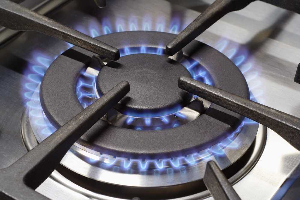 Что делать, если газовая плита пропускает газ: причины утечки газа и их устранение