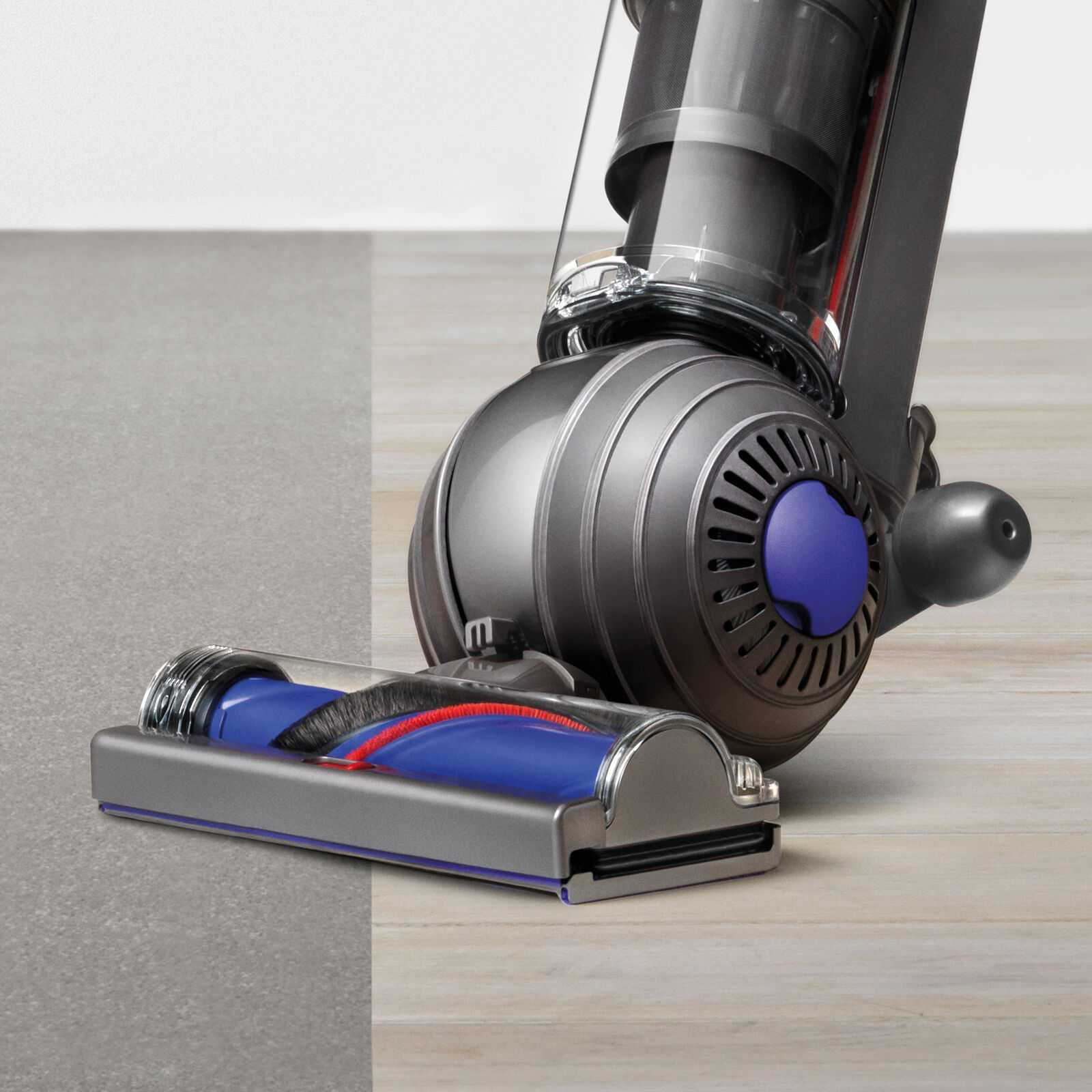 Пылесос Дайсон v6 (Dyson v6): функции характеристики  сравнение с конкурентами Обзор конструкции модели его ключевых преимуществ Какими особенностями обладет Dyson v6 Slim Origin - одна из первых беспроводных моделей Тематические фото и видеоматериалы