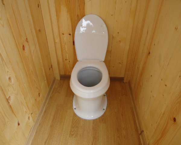 Как установить унитаз на даче в туалете своими руками