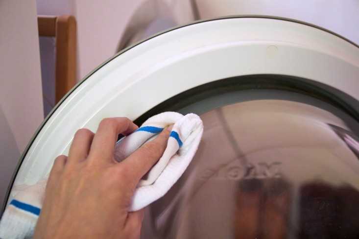 Как очистить стиральную машину от плесени: эффективные средства