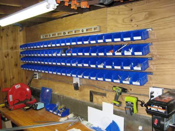 Полки в гараж своими руками (89 фото): варианты стеллажей для инструментов и колес, как сделать полочки на стену по чертежам