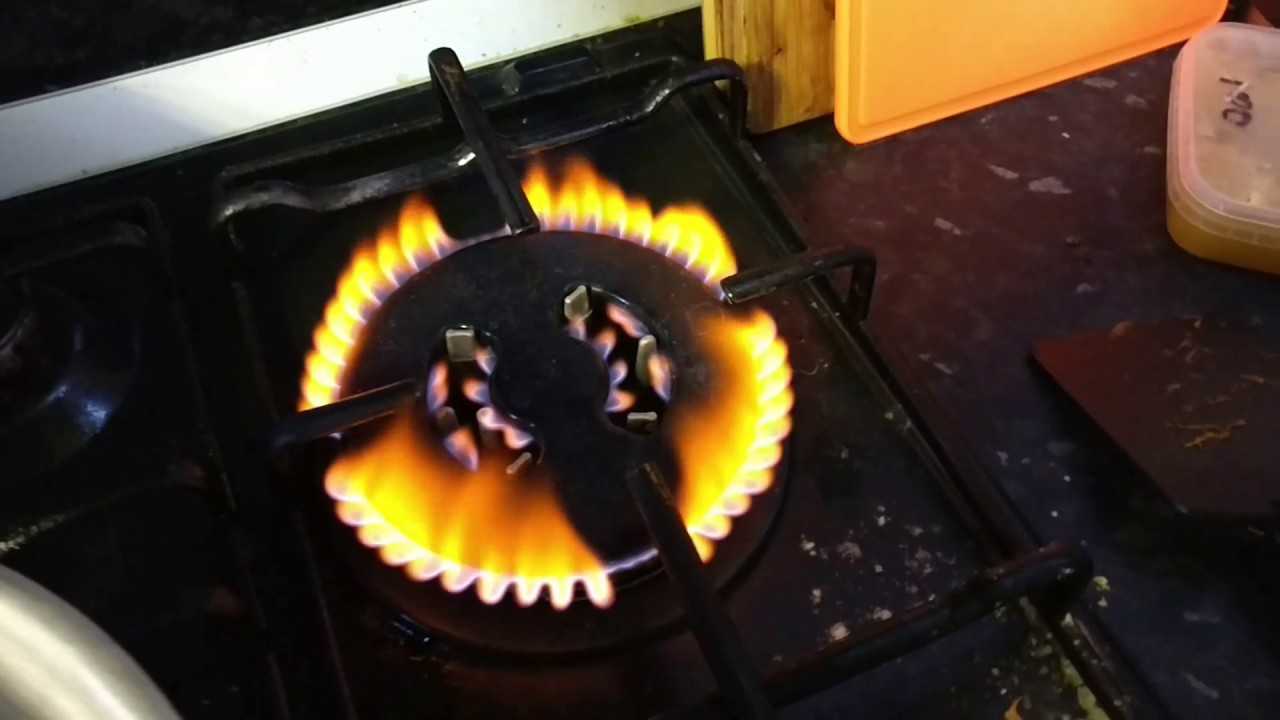 Плохо горит газовая конфорка: обзор типовых неисправностей и способов их устранения